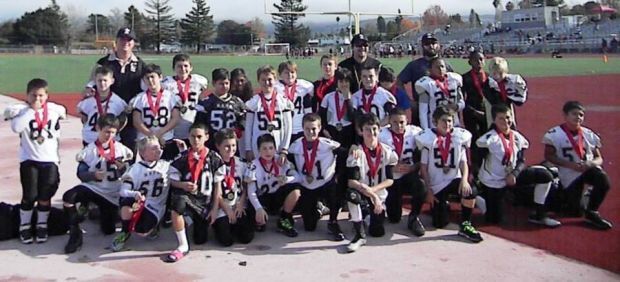 Napa Saints Junior Pee Wees compete for football title